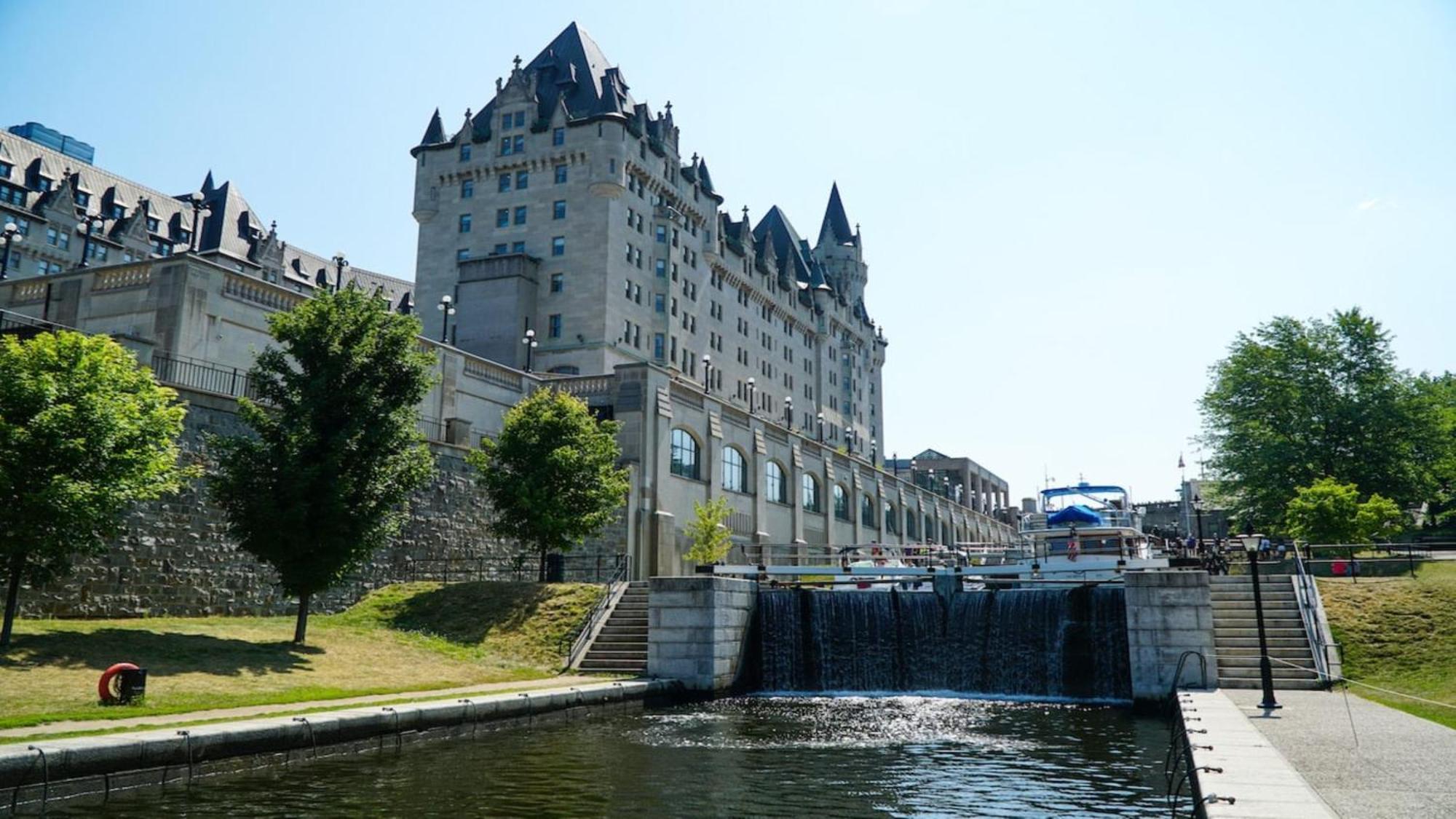 Holiday Inn - Ottawa Dwtn - Parliament Hill, An Ihg Hotel Zewnętrze zdjęcie